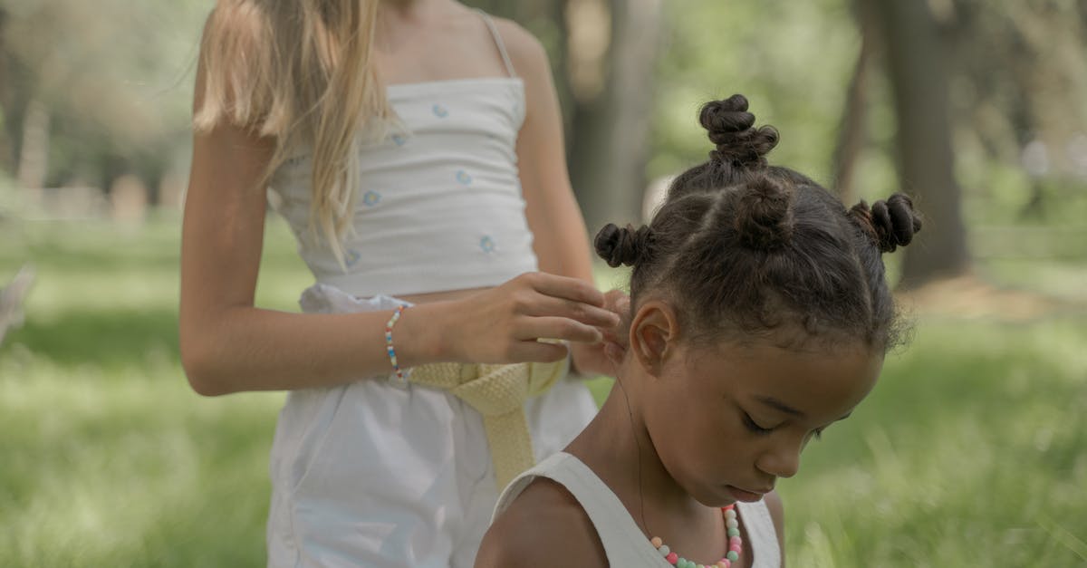 How do you become friends with someone? - Girl Doing her Friend Hair