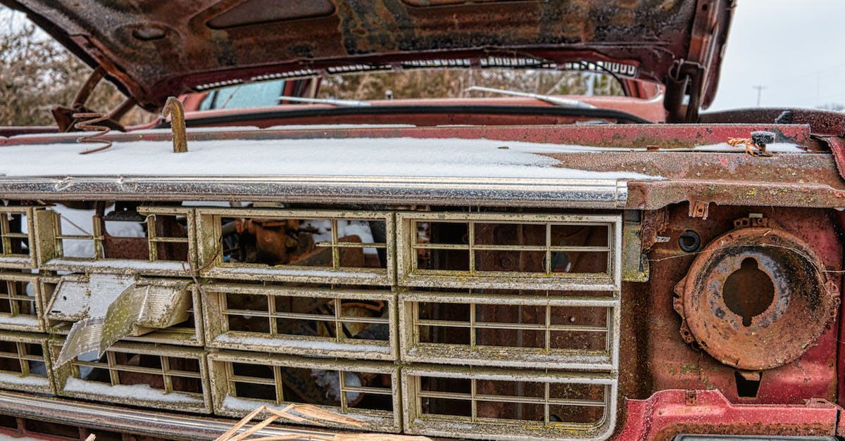 How do you get a downloaded truck on ETS2 - Brown and White Vintage Car