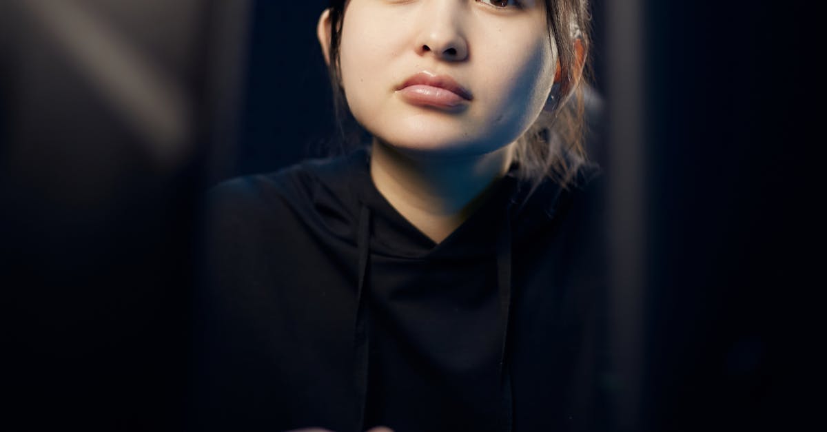 How do you get the dialoge to pay the crime bounty off? - Woman in Black Long Sleeve Shirt How do you get the dialoge to pay the crime bounty off? - Woman in Black Long Sleeve Shirt