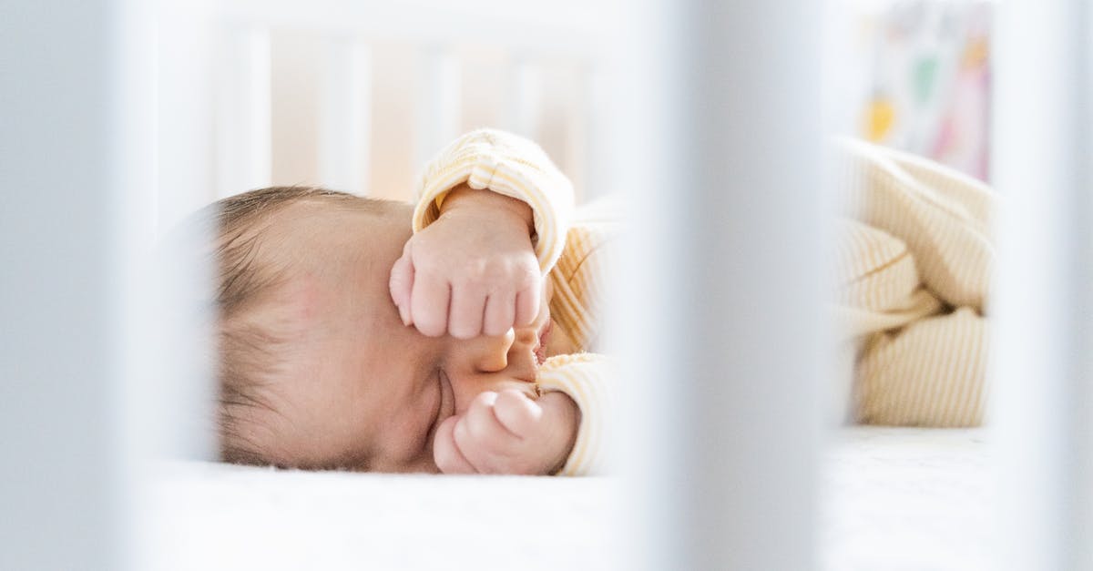 How do you go to bed in the day when trying to be a vampire on mincraft pe - Small baby laying down on bed How do you go to bed in the day when trying to be a vampire on mincraft pe - Small baby laying down on bed