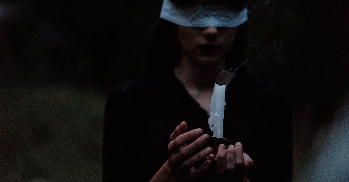 How do you increase spell use in dark souls 2? - Blindfolded Woman With a Candle