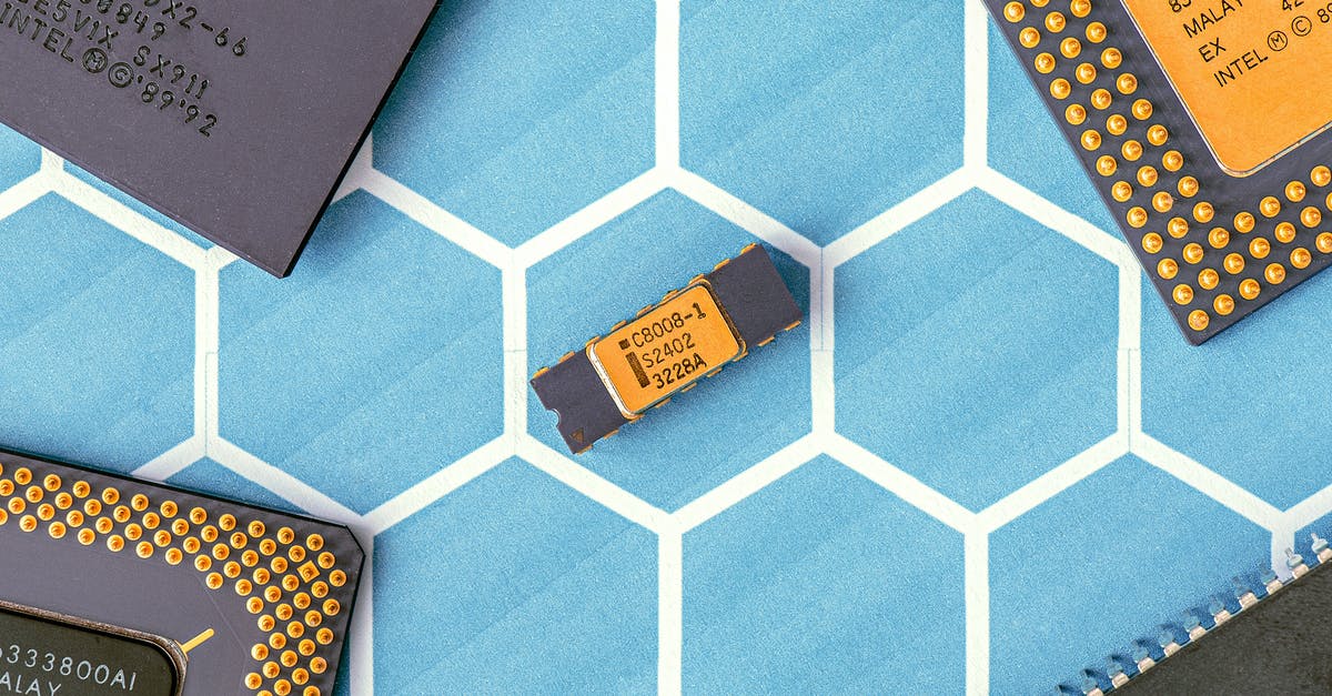 How do you mark components and what effect does it have? - Black and Yellow Electronic Chip