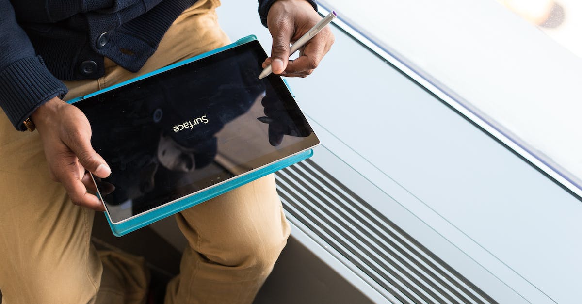 How do you pan the screen without moving your character? - Person Wearing Brown Pants Holding Black Tablet Computer How do you pan the screen without moving your character? - Person Wearing Brown Pants Holding Black Tablet Computer