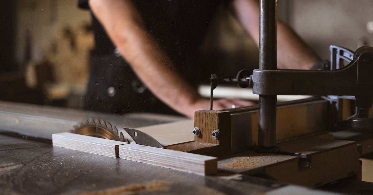 How does the stat scaling on Ludwig's Holy Blade work? - Crop joiner with metal table saw How does the stat scaling on Ludwig's Holy Blade work? - Crop joiner with metal table saw