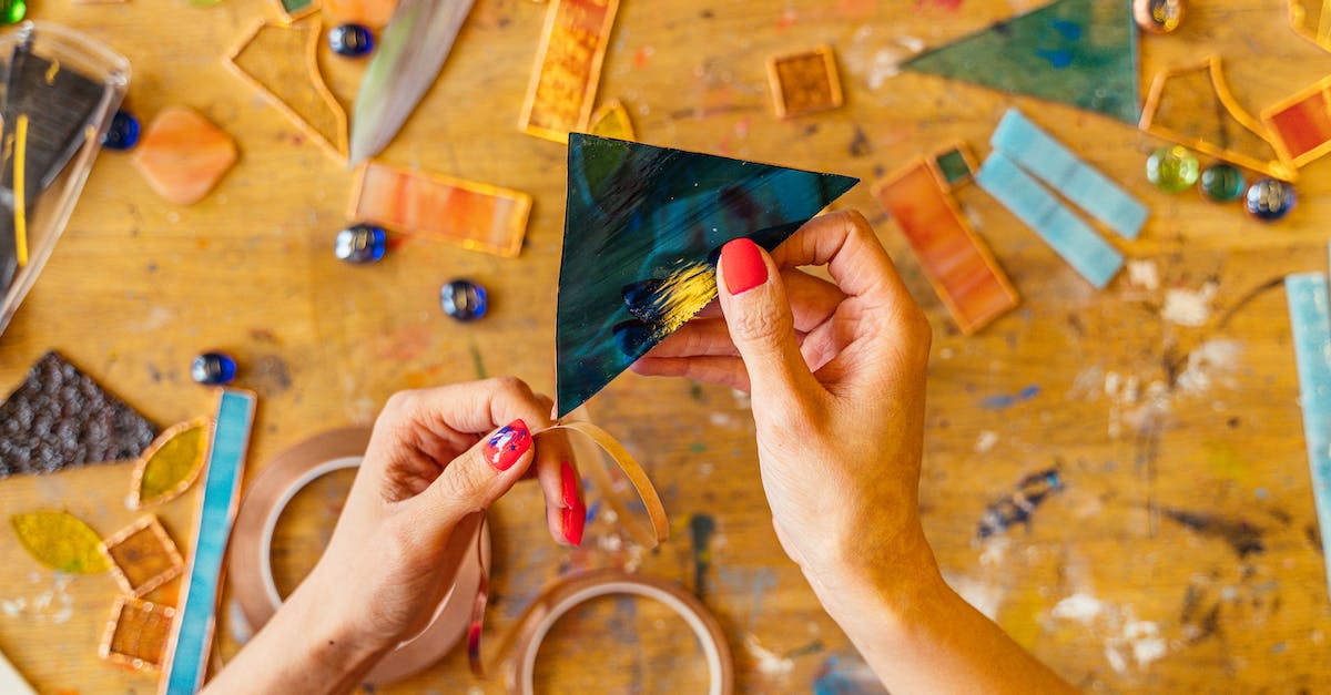 How does unranked matchmaking work? - Person Holding Green and Yellow Abstract Painting How does unranked matchmaking work? - Person Holding Green and Yellow Abstract Painting