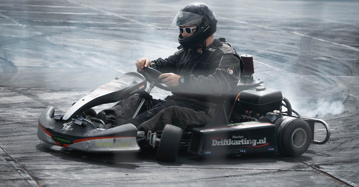 How is drifting with a bike different than drifting with a kart? - drifting How is drifting with a bike different than drifting with a kart? - drifting
