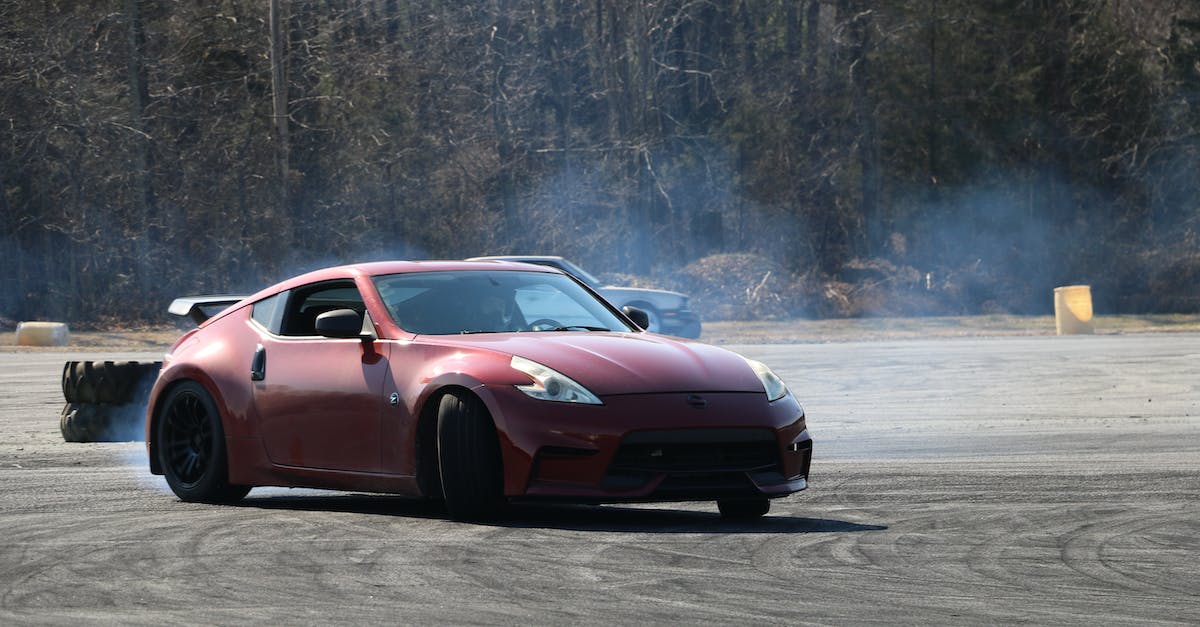 How is drifting with a bike different than drifting with a kart? - Cars drifting How is drifting with a bike different than drifting with a kart? - Cars drifting