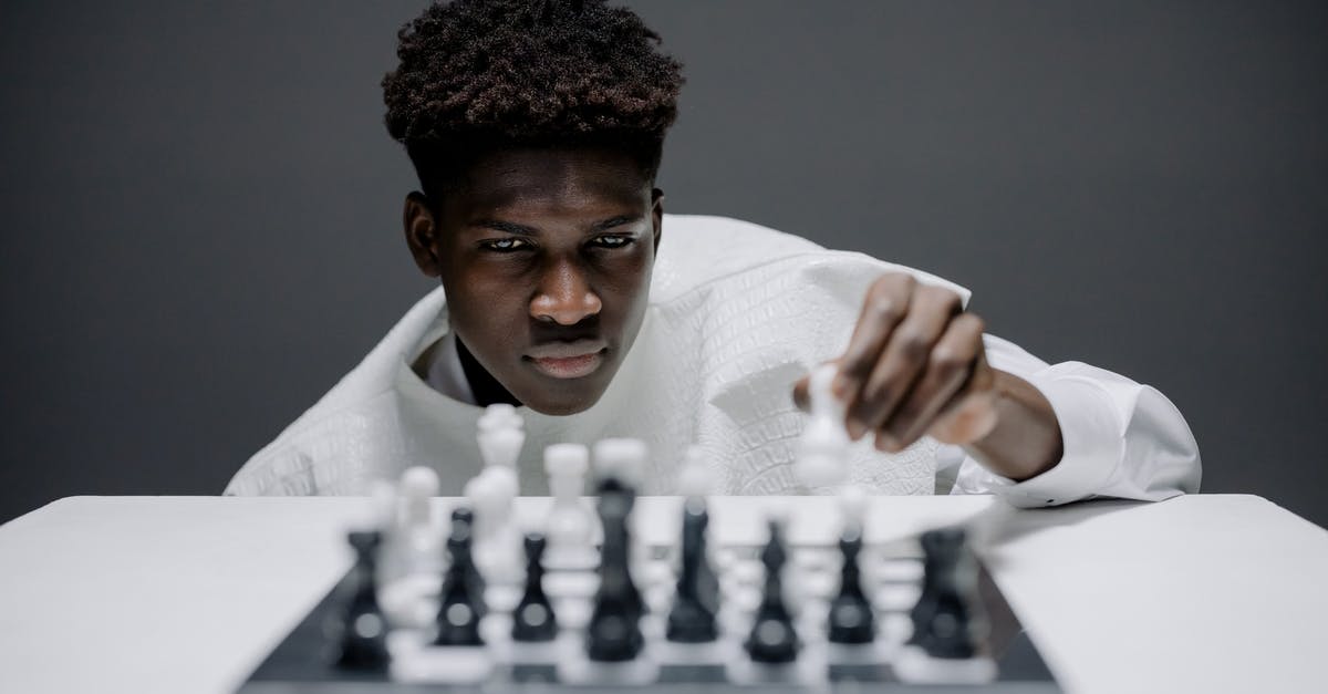 How long do minecrawler mandibles/bloodfly stingers affect player - Man in White Long Sleeve Shirt Playing Chess