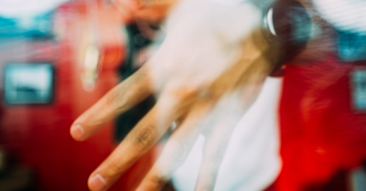 How long is a "round" in Daggerfall? - Hand of crop man in wristwatch behind glass