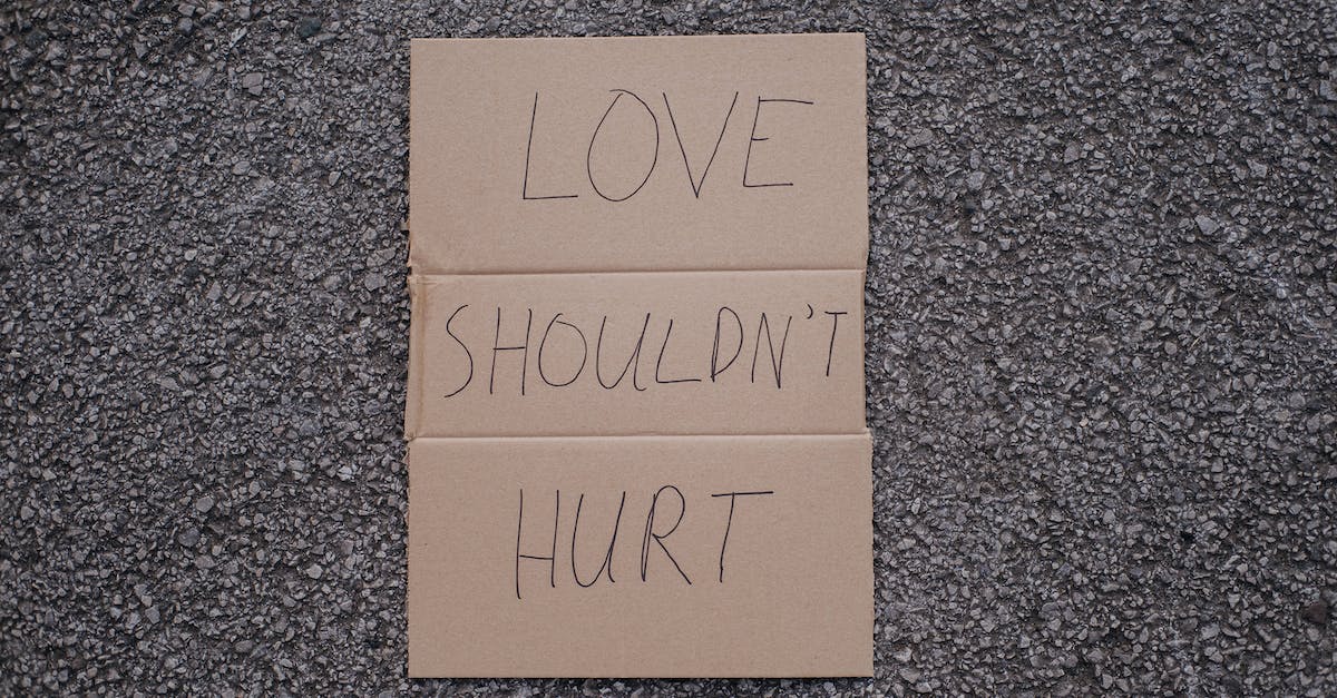 How should I build Krieg to prevent him dying a lot? - Inscription on carton love should not hurt