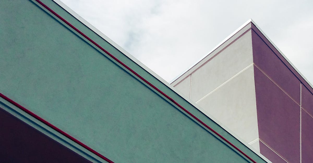 How to angle the Churchill VII to minimize the chance of being damaged? - Architectural Design Of A Building How to angle the Churchill VII to minimize the chance of being damaged? - Architectural Design Of A Building