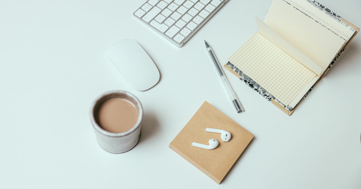How to backstab on PC? - Silver Macbook Beside White Ceramic Mug and Silver Pen