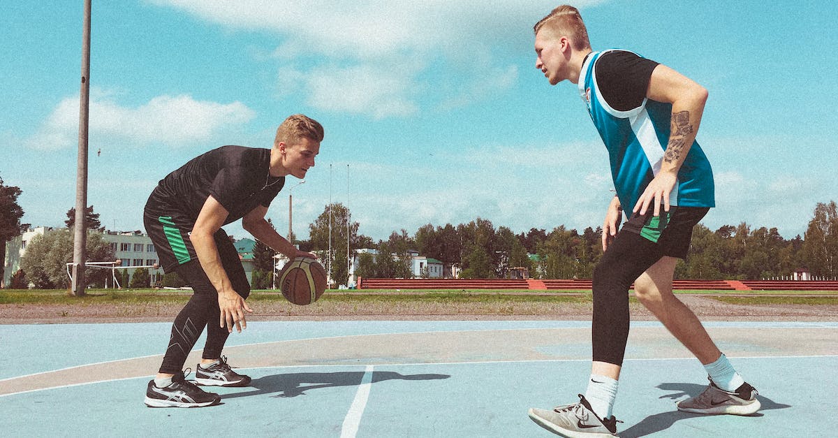 How to change a players game mode when crossing a threshold [duplicate] - Men Playing Basketball