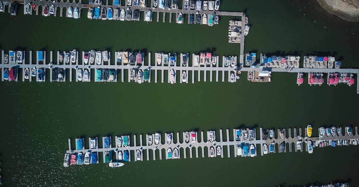 How to controll vessel without crew? - White and Brown Concrete Building