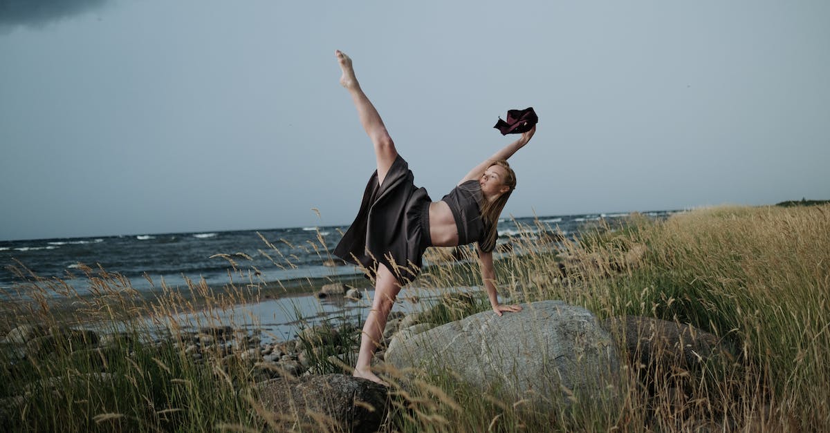 How to create and use multiple "dancer cards" in Just Dance 2015 on Xbox One? - A Woman Standing on the Rock while Raising Her Leg How to create and use multiple "dancer cards" in Just Dance 2015 on Xbox One? - A Woman Standing on the Rock while Raising Her Leg