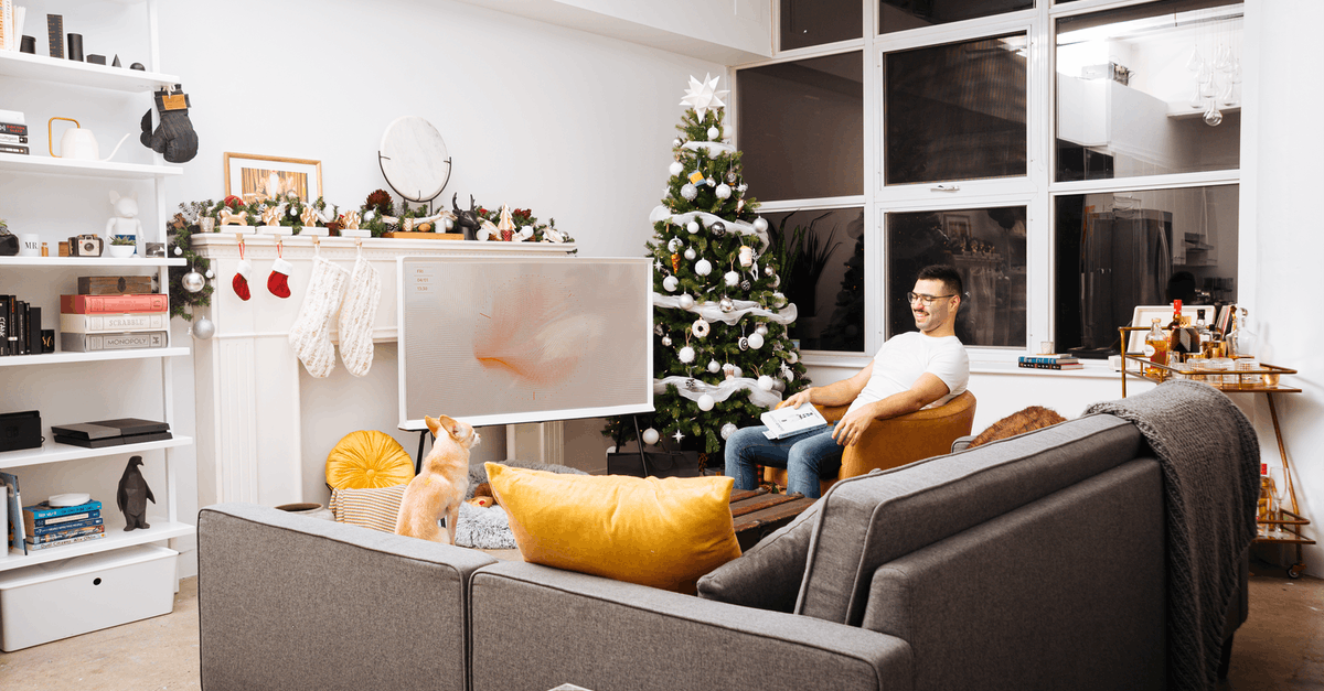 How to enable sethome and home on a Vanilla Minecraft Server - Man Wearing White Crew-neck T-shirt and Eyeglasses Holding Book While Sitting on Chair Near Christmas Tree in Living Room How to enable sethome and home on a Vanilla Minecraft Server - Man Wearing White Crew-neck T-shirt and Eyeglasses Holding Book While Sitting on Chair Near Christmas Tree in Living Room