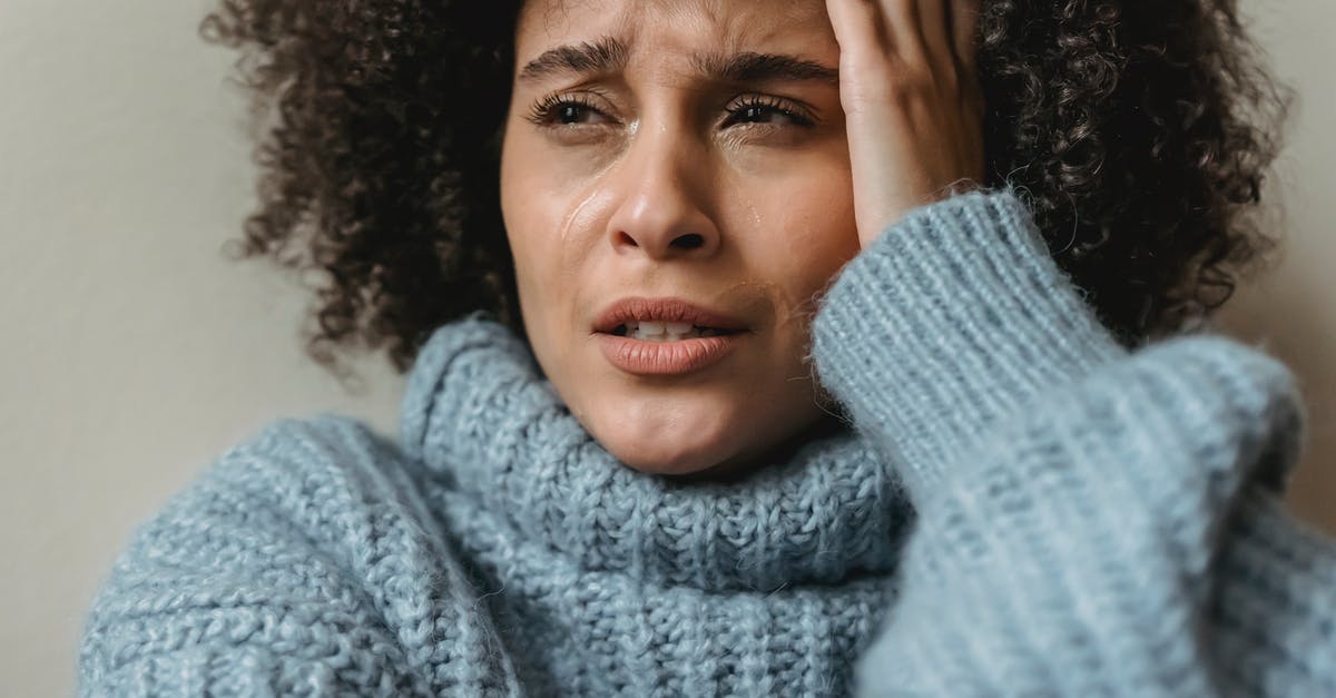 How to fix this Minecraft lighting problem that I am facing on version 1.16.5? - Sad black female crying and looking away