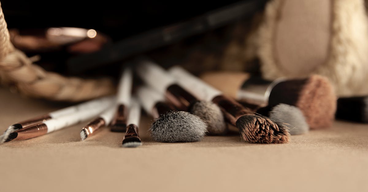 How to get D6 as basic item for Isaac? - Set of professional makeup brushes on table How to get D6 as basic item for Isaac? - Set of professional makeup brushes on table