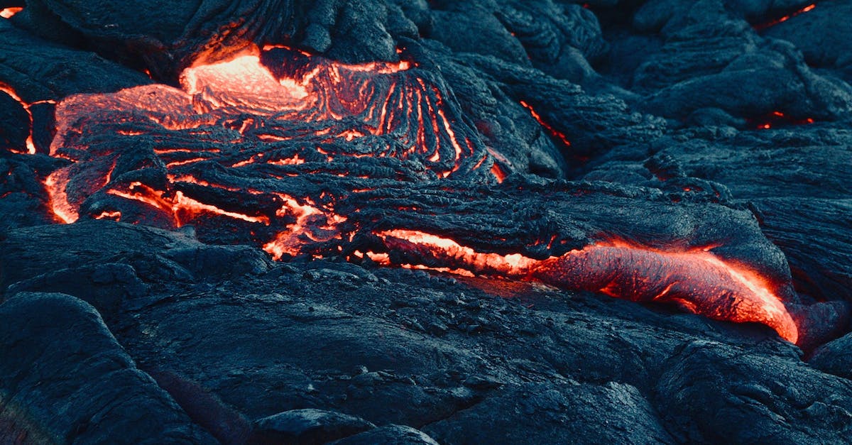 How to get lava in MCPE - Lava Flowing 