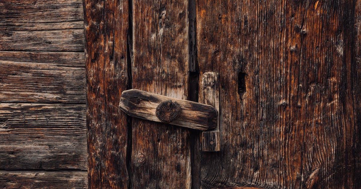 How to get past locked password door in Level 13 of Old Nua maze? - Aged wooden door with handle How to get past locked password door in Level 13 of Old Nua maze? - Aged wooden door with handle