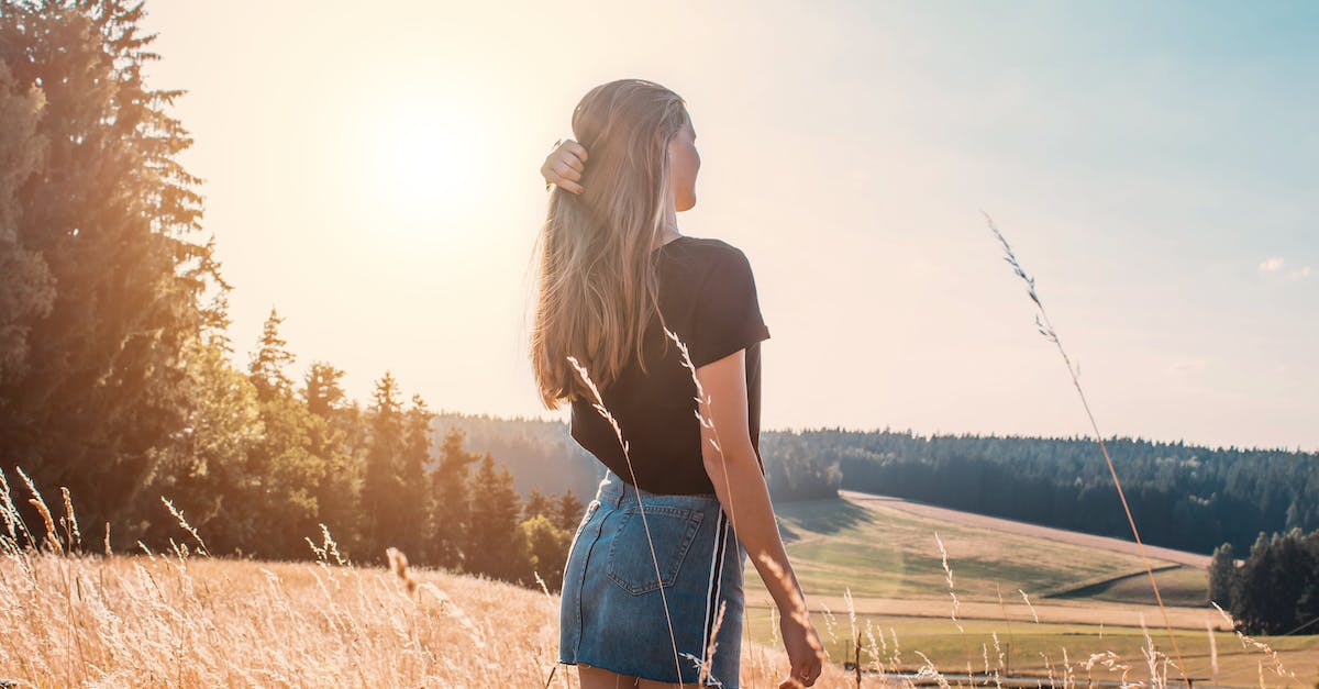 How to hide view model (weapon) in Natural Selection 2? - Woman Standing on Wheat Field How to hide view model (weapon) in Natural Selection 2? - Woman Standing on Wheat Field