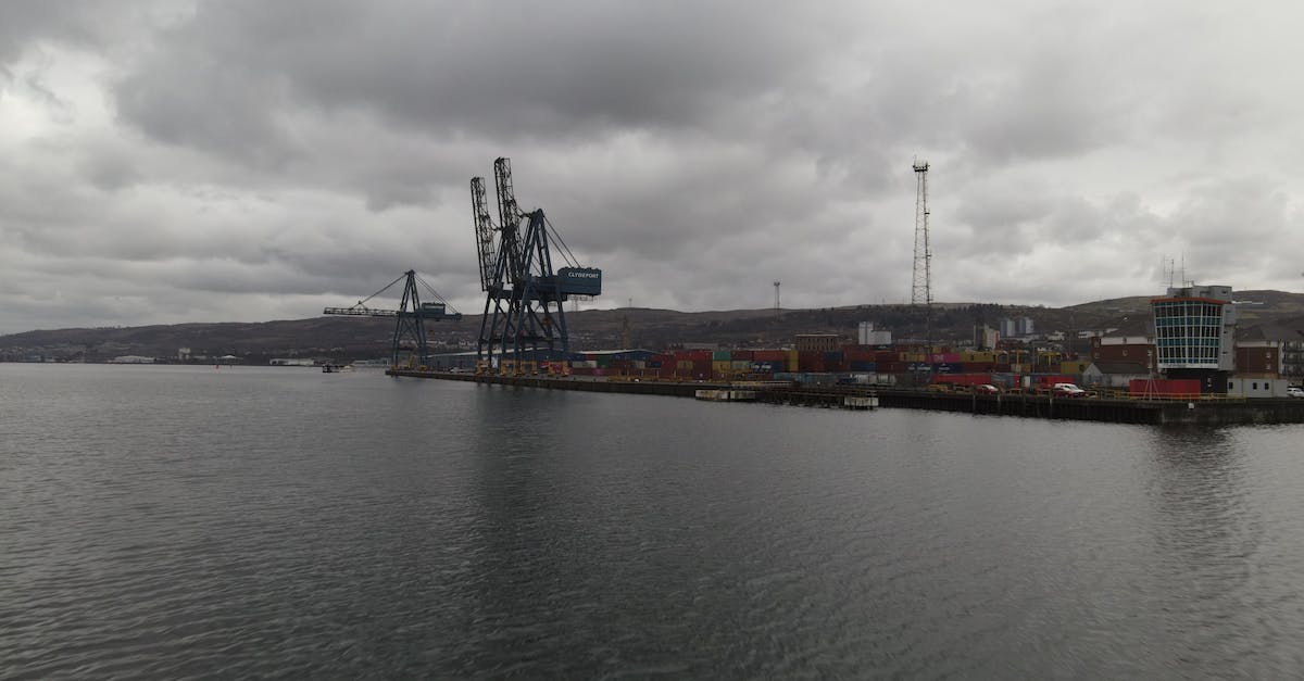 How to increase industrial demand in Sim City 4? - Shipyard on Sea Shore