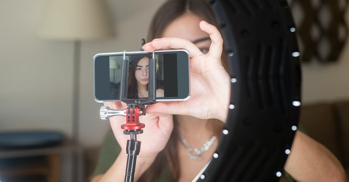 How to live stream AW Zombies - A Woman Vlogger Setting up Her Smartphone How to live stream AW Zombies - A Woman Vlogger Setting up Her Smartphone
