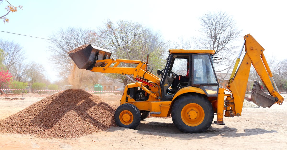 How to load the Nether of a Bukkit-powered server into MCEdit? - Yellow Front Loader at Construction Site