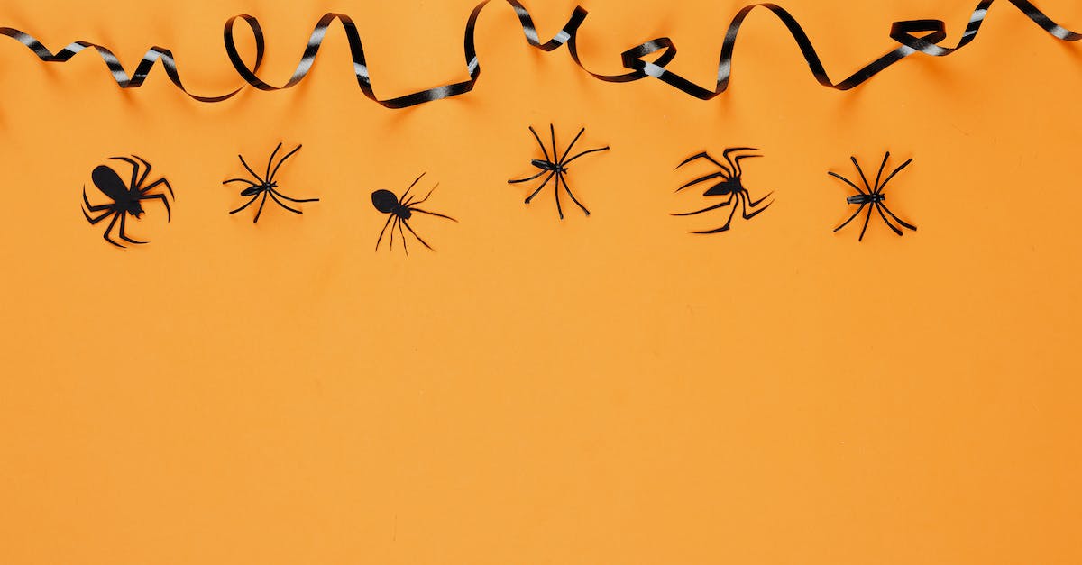 How to lure spiders as Webber without attacking the nest? - Spiders Over an Orange Surface How to lure spiders as Webber without attacking the nest? - Spiders Over an Orange Surface