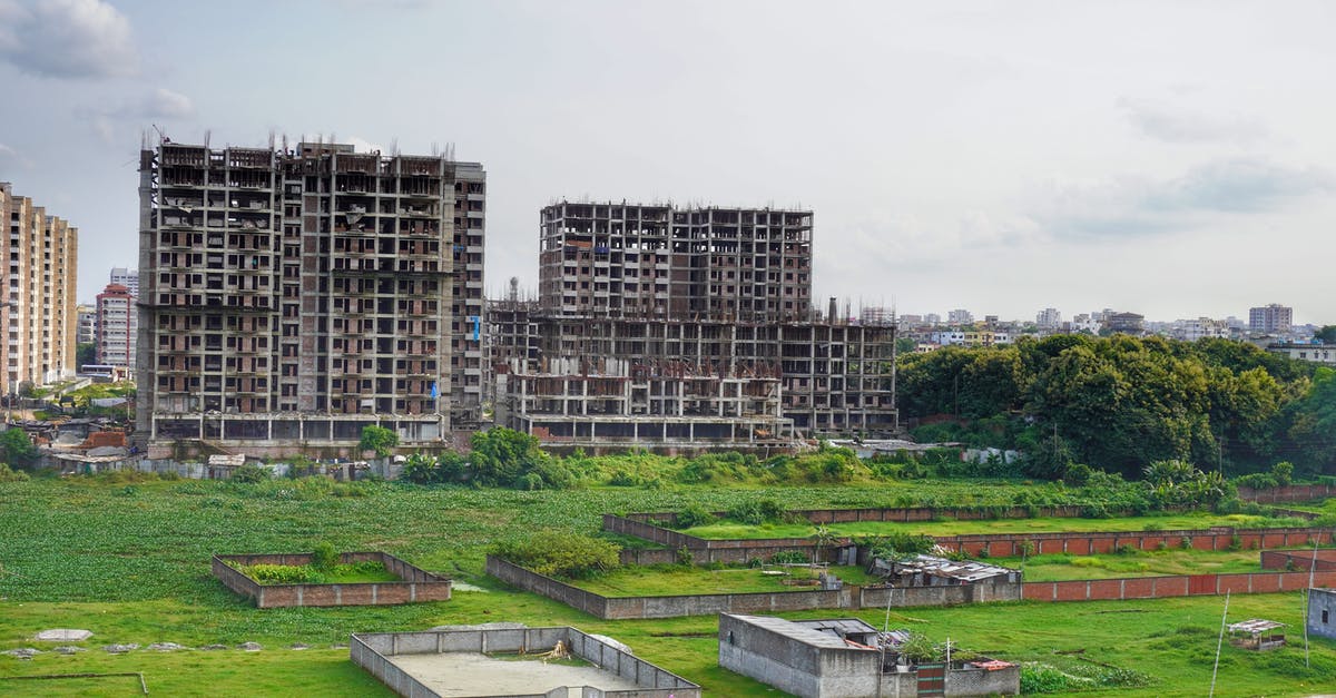 How to make armor blocks properly merge? - City Buildings Near Green Grass Field How to make armor blocks properly merge? - City Buildings Near Green Grass Field
