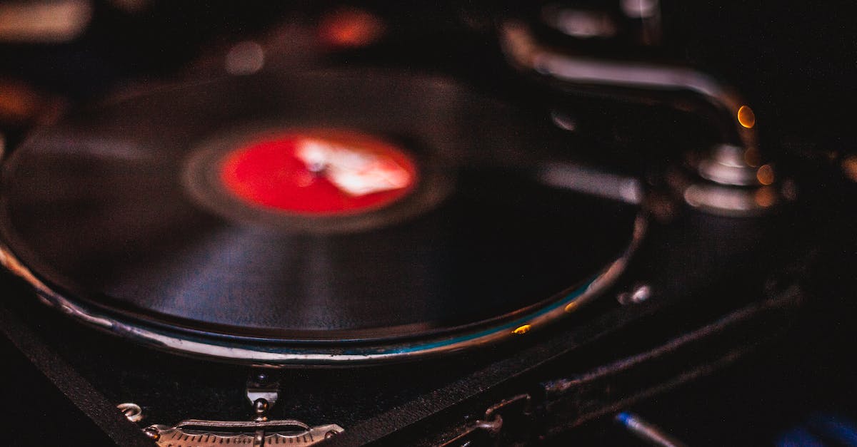 How to mute the motion tracker sound? - Unused Black and Red Turntable
