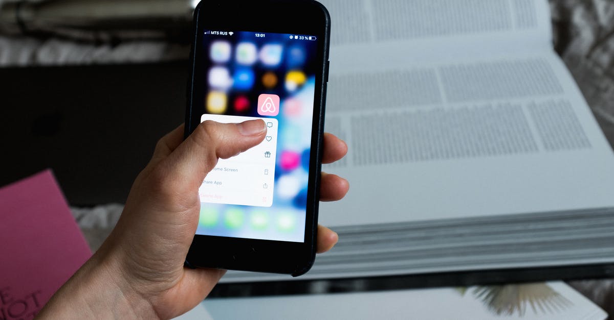 How to open the options menu without using the mouse in windowed mode? - Crop unrecognizable person choosing application on smartphone How to open the options menu without using the mouse in windowed mode? - Crop unrecognizable person choosing application on smartphone