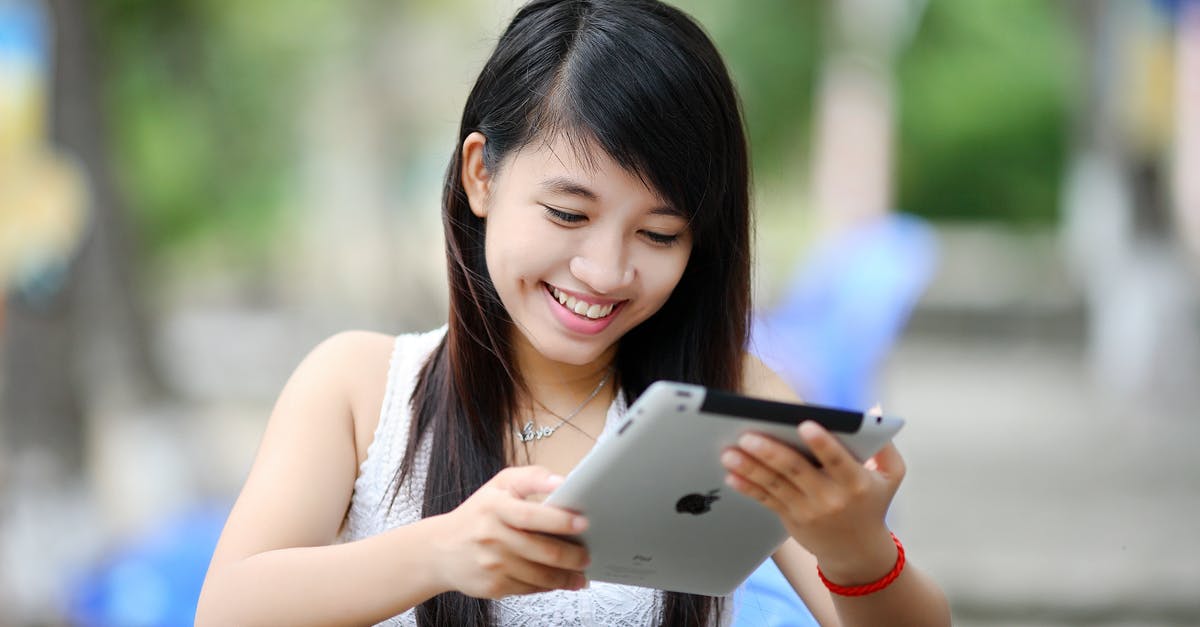 How to play destiny without Internet connection? [duplicate] - Woman Holding White Ipad