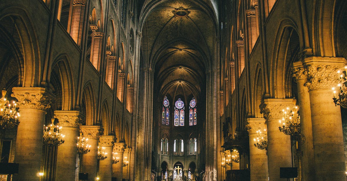 How to poison Simoc with a low Intellect and Resolve build in Pillars of Eternity? - Brown Concrete Church Interior
