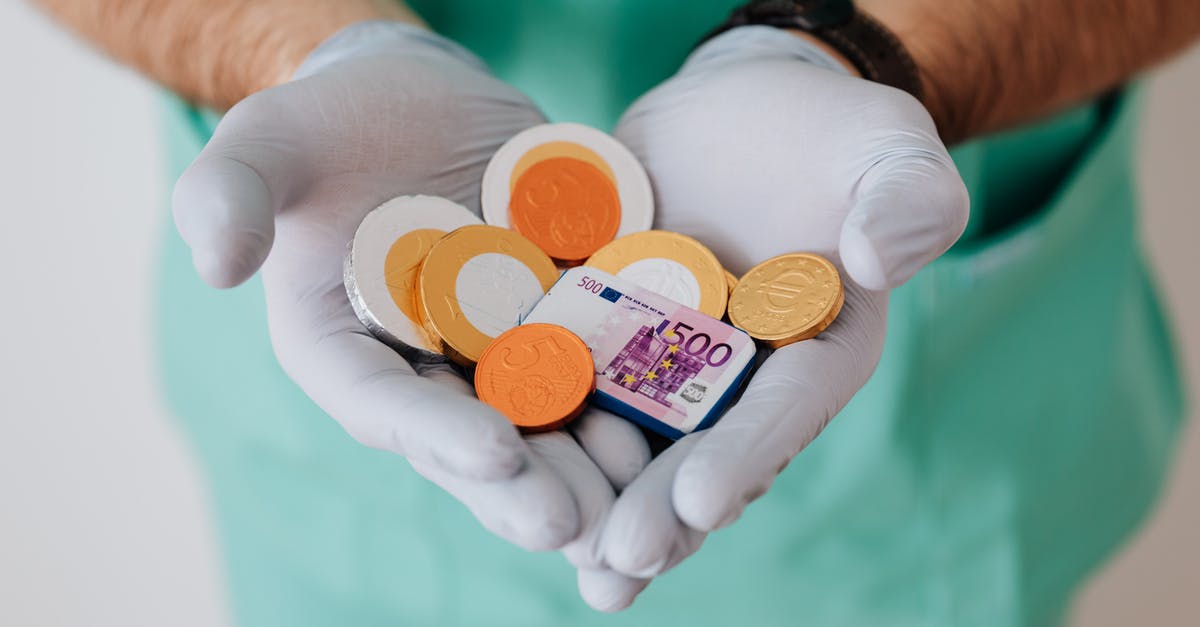 How to prevent bodies from disappearing in the original Half-Life? - Faceless doctor with chocolate coins in hands How to prevent bodies from disappearing in the original Half-Life? - Faceless doctor with chocolate coins in hands