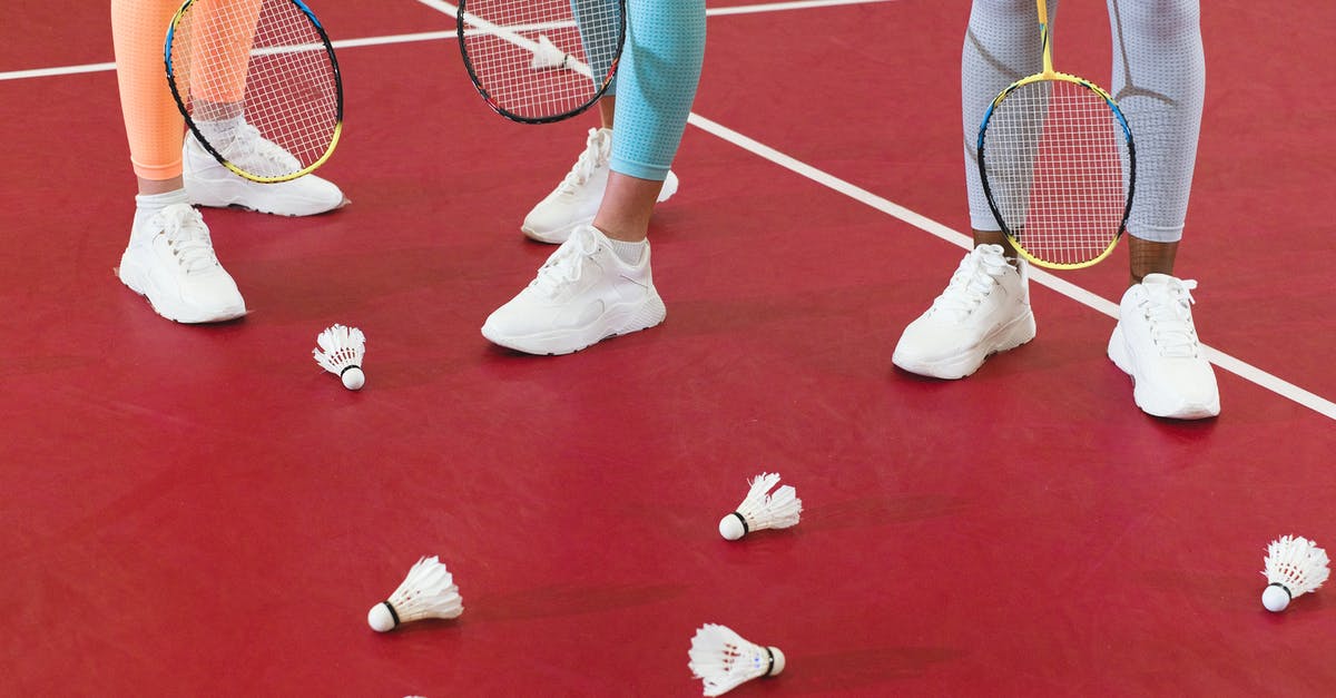 How to summon primed tnt at a players feet - Shuttlecocks on the Badminton Court Floor How to summon primed tnt at a players feet - Shuttlecocks on the Badminton Court Floor