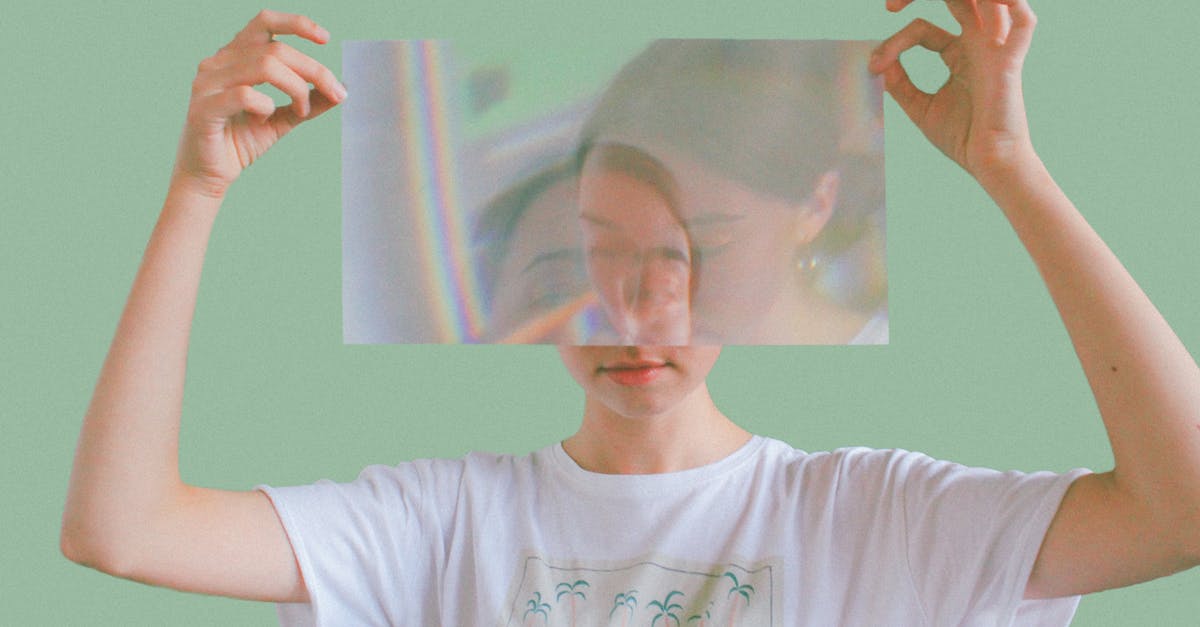 How to testfor a player holding something and give him an effect - Woman Wearing White Shirt How to testfor a player holding something and give him an effect - Woman Wearing White Shirt