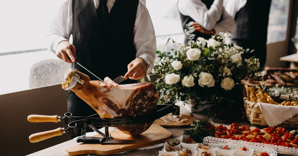 How to whitelist people without restarting the server? - Man Holding Fork Taking Food How to whitelist people without restarting the server? - Man Holding Fork Taking Food