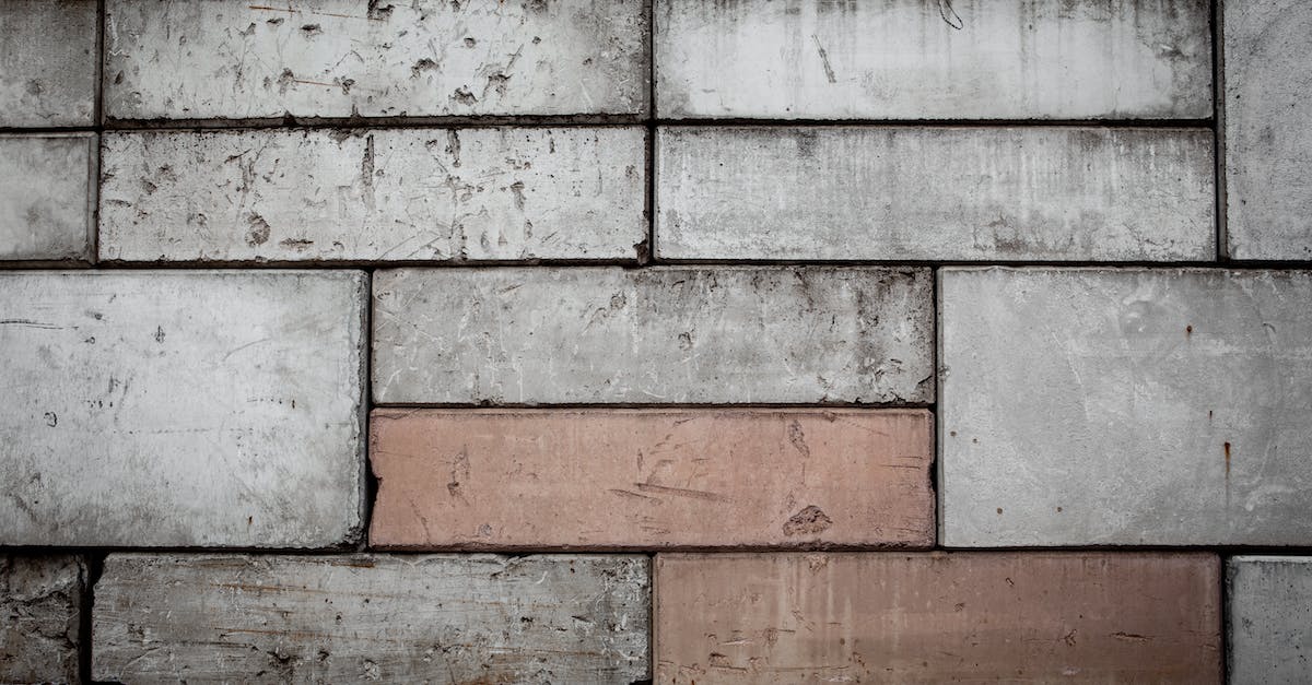 I'm trying to /testfor a player on a block - White and Brown Brick Wall I'm trying to /testfor a player on a block - White and Brown Brick Wall