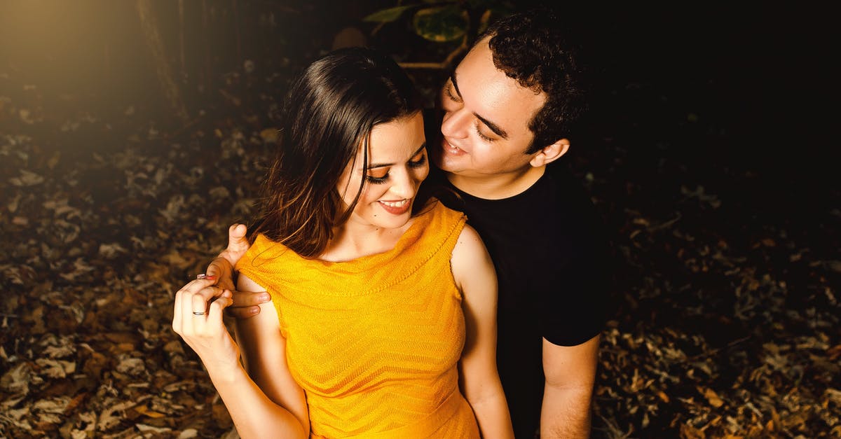 I can't evolve Beldum [closed] - Man Flirting with Woman in Park at Night
