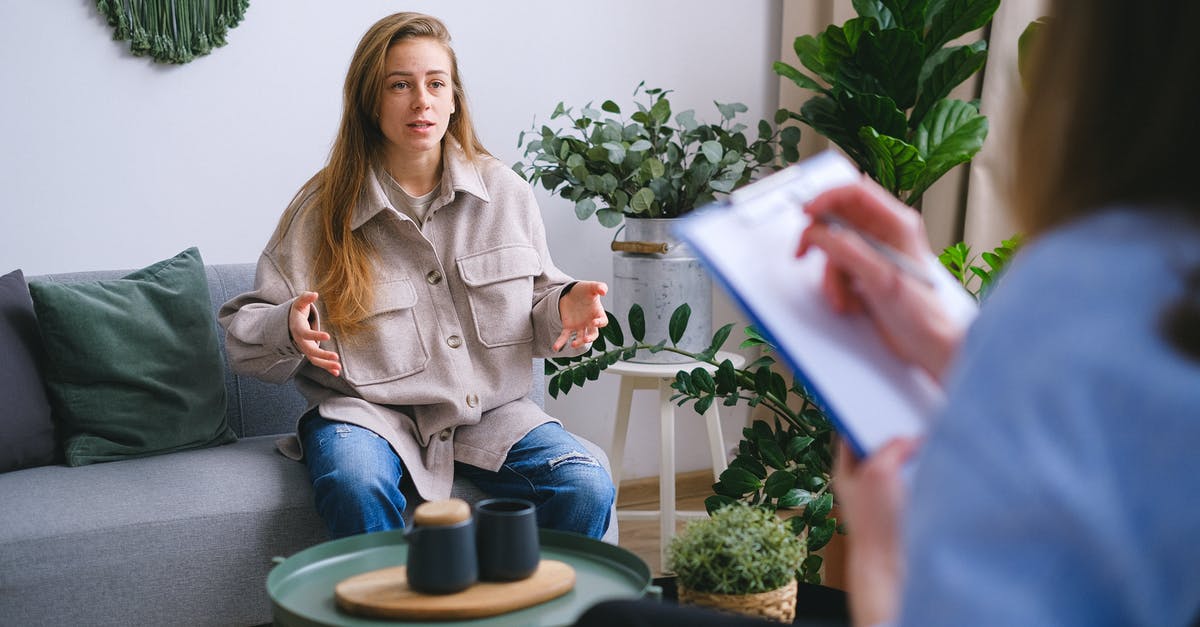 I need some help with this question - Woman explaining problems to crop psychologist I need some help with this question - Woman explaining problems to crop psychologist