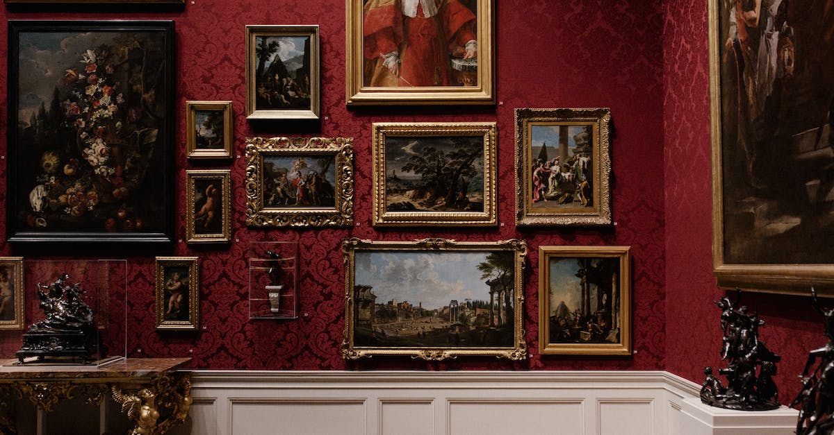 Identify this game: breaking into a museum to restore exhibits, ran on a Mac - Assorted-print Painting Lot Identify this game: breaking into a museum to restore exhibits, ran on a Mac - Assorted-print Painting Lot