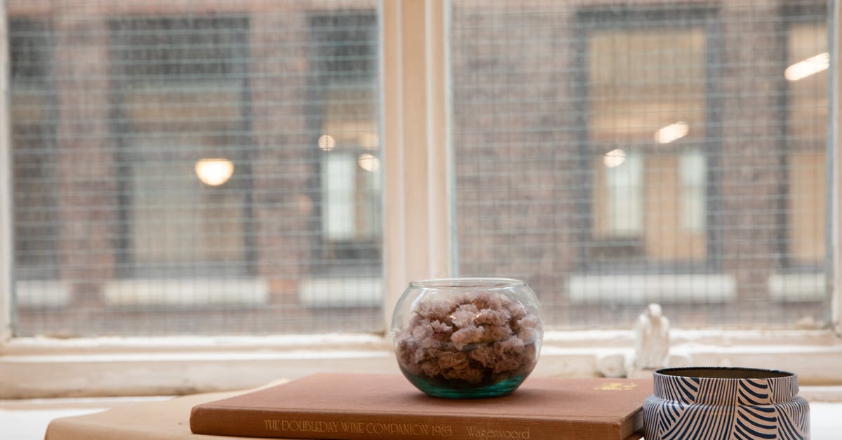 In Nethack, how exactly do containers stack? - Small Flowers on a Glass Bowl on Top of Stacked Books In Nethack, how exactly do containers stack? - Small Flowers on a Glass Bowl on Top of Stacked Books