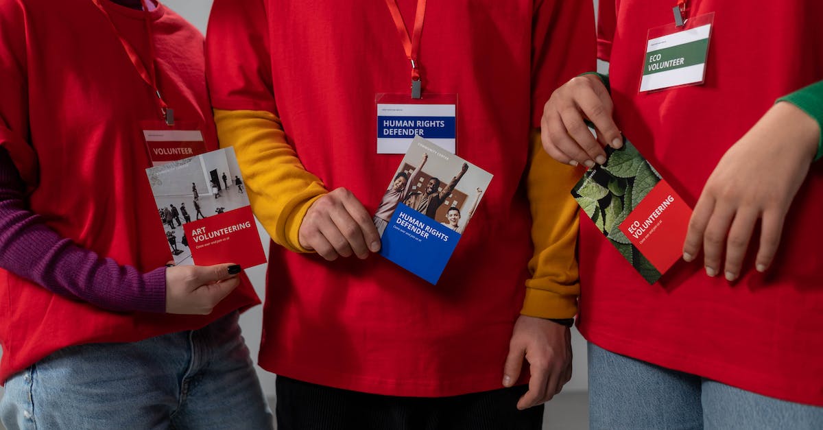 Intermittent Lag Issues [closed] - People holding Red Brochure