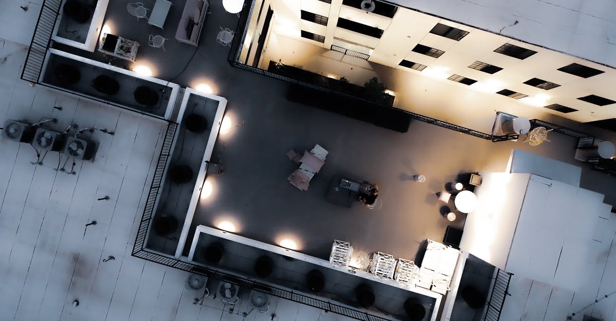 Invisible roof in XCOM: Enemy Within on iOS - Top View of Roof Terrace or City Building
