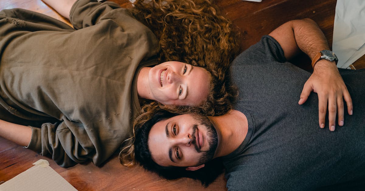 Is it possible to confront Dagoth Ur from the beginning of the game? - Cheerful couple lying on floor together