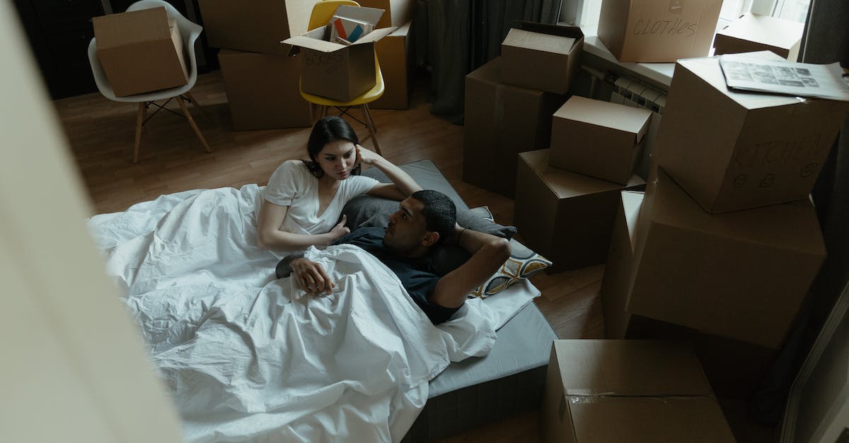 Is it possible to confront Dagoth Ur from the beginning of the game? - Woman in White Long Sleeve Shirt Lying on Bed