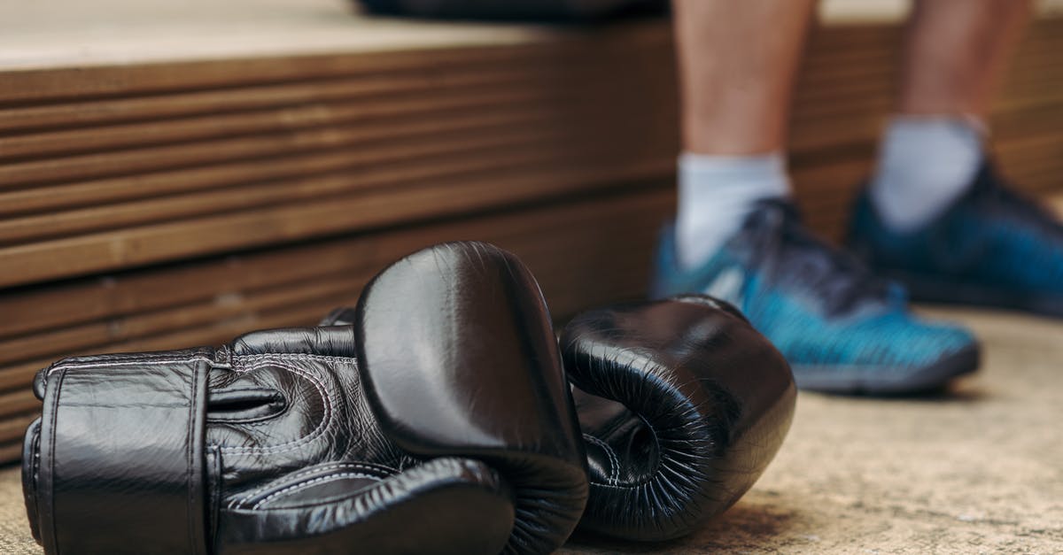 Is it possible to spiritbond crafting gear in combat? - Black Leather Boxing Gloves on the Floor