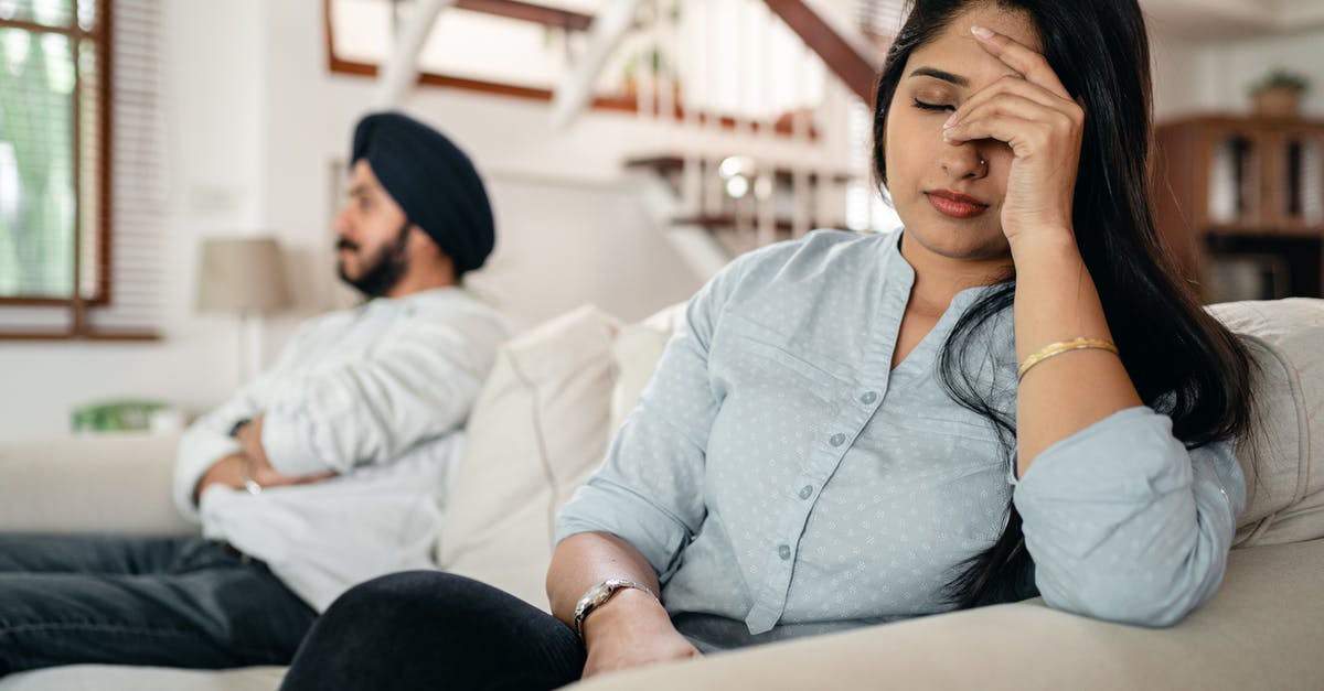 Is it possible to tell a fleet to ignore targets? - Upset young Indian couple after conflict