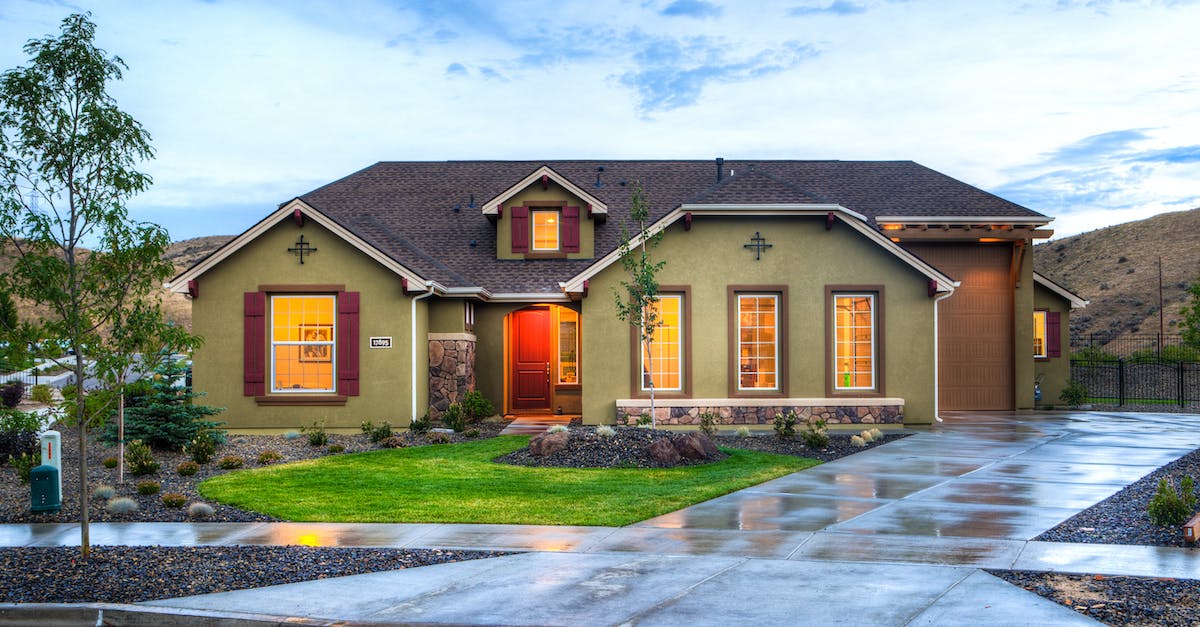 Is the /explode cheat real - Lighted Beige House Is the /explode cheat real - Lighted Beige House